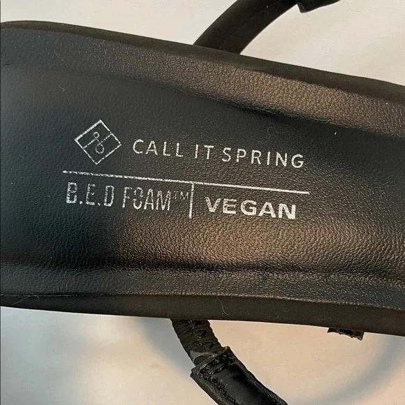 Call It Spring‎ Vegan Suede Block Heel Mules Womens Black Good Pointed Toe Pump - Picture 2 of 9